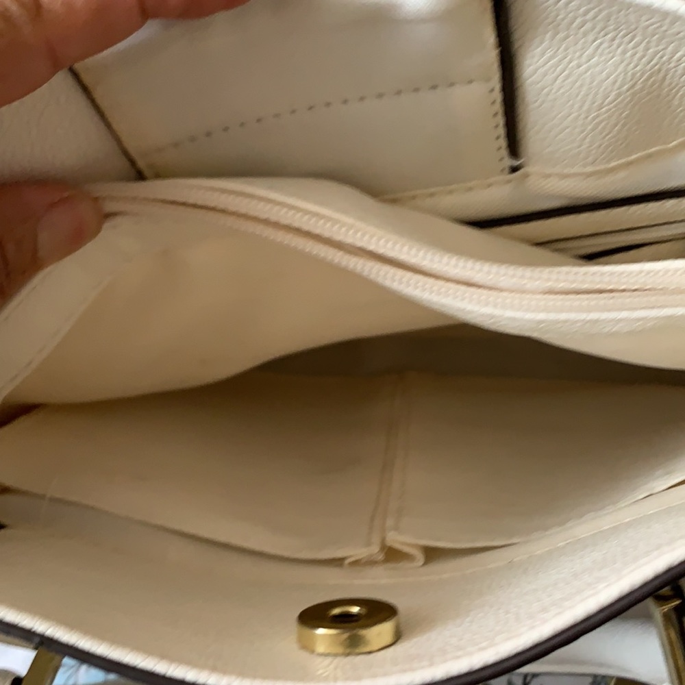 Purse - Picture 5 of 6